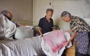 住院陪护一天多少钱 医院找护工一天多少钱